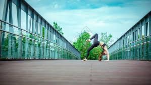 为什么简单策略更适合长期？（简单策略为何更利于长期？）