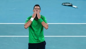 上演大四喜斩获金靴，法比奥当选中超官方第30轮最佳球员